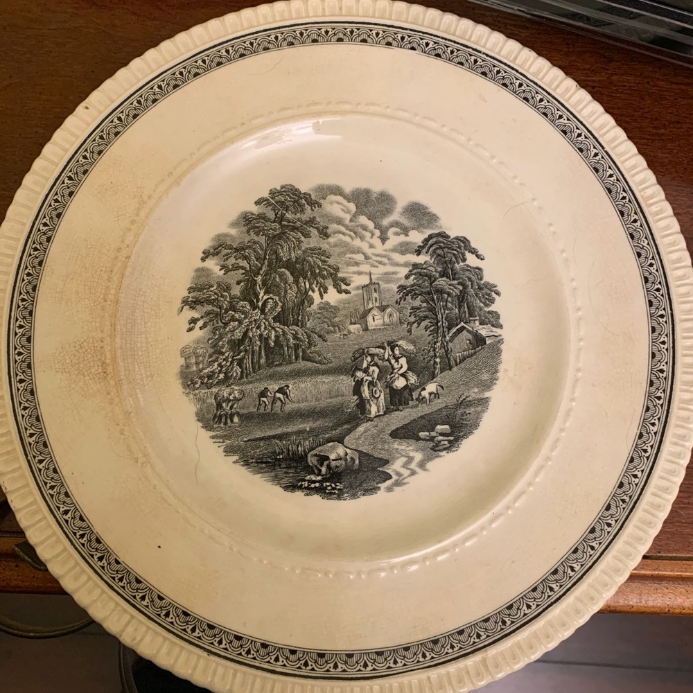 Beautiful VINTAGE/ANTIQUE  Plate Crescent & Sons